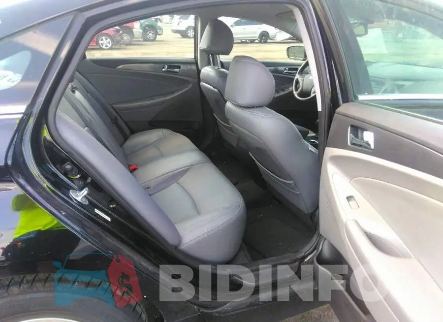 KMHEC4A48FA122321 Photo# 8