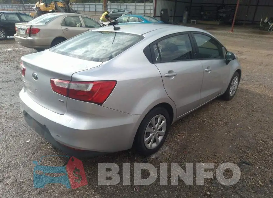 KNADM4A31G6642723 Photo# 4