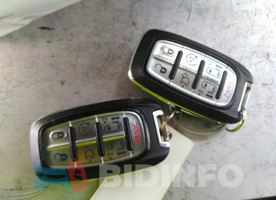 2C4RC1DG9LR195716 Photo# 11