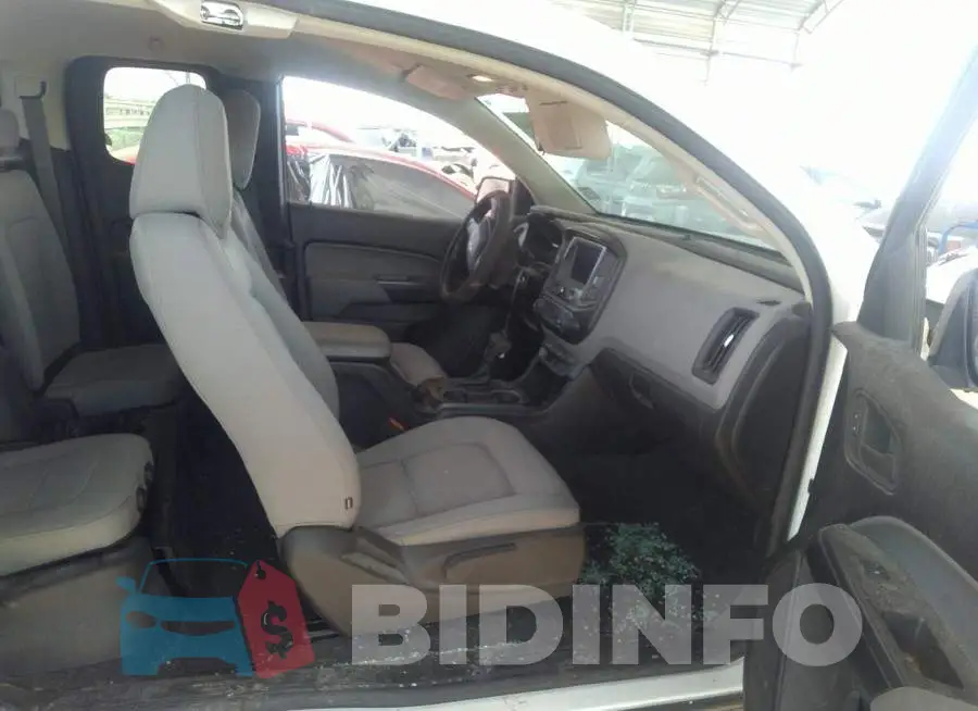 1GCHSBEA5M1171658 Photo# 5