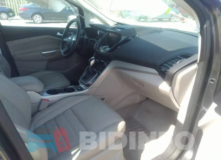 1FADP5CU8GL102783 Photo# 5