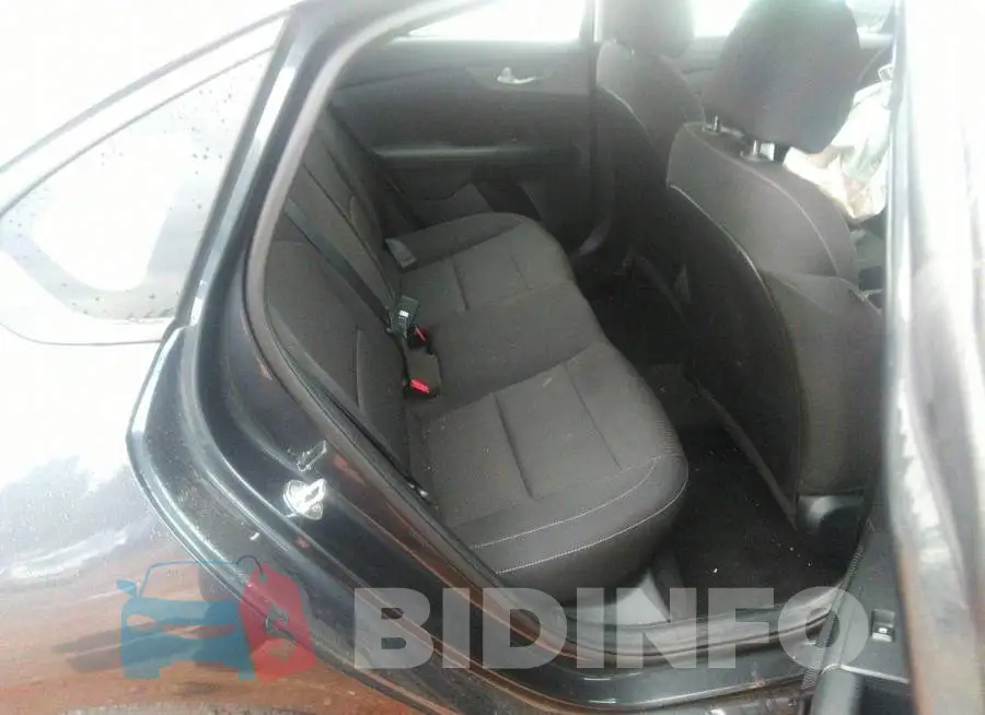 3KPF24AD8KE052838 Photo# 8