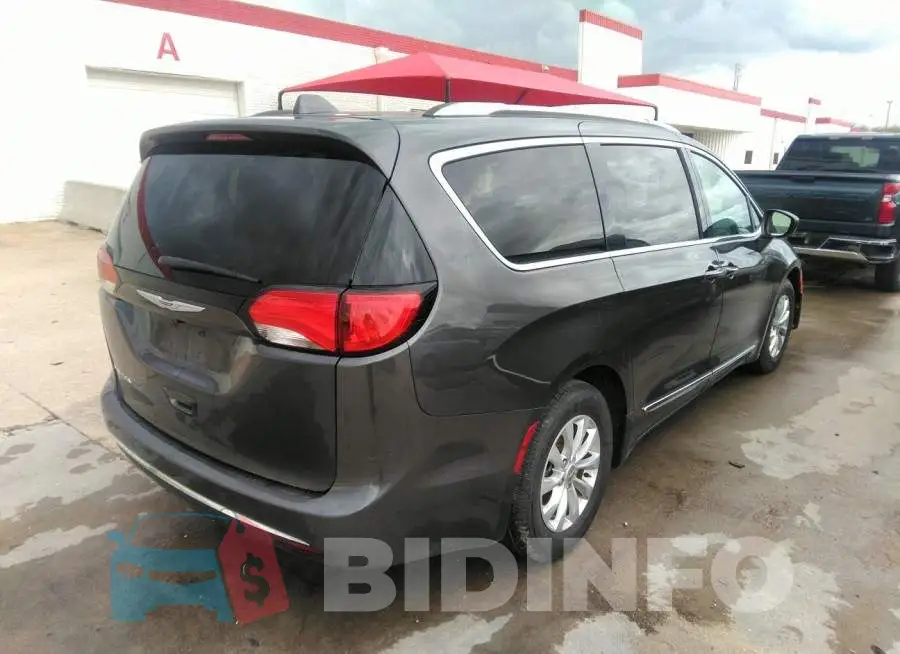 2C4RC1BG6LR176768 Photo# 4