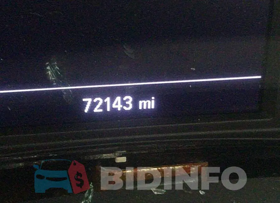 1G1BE5SM3J7218975 Photo# 7