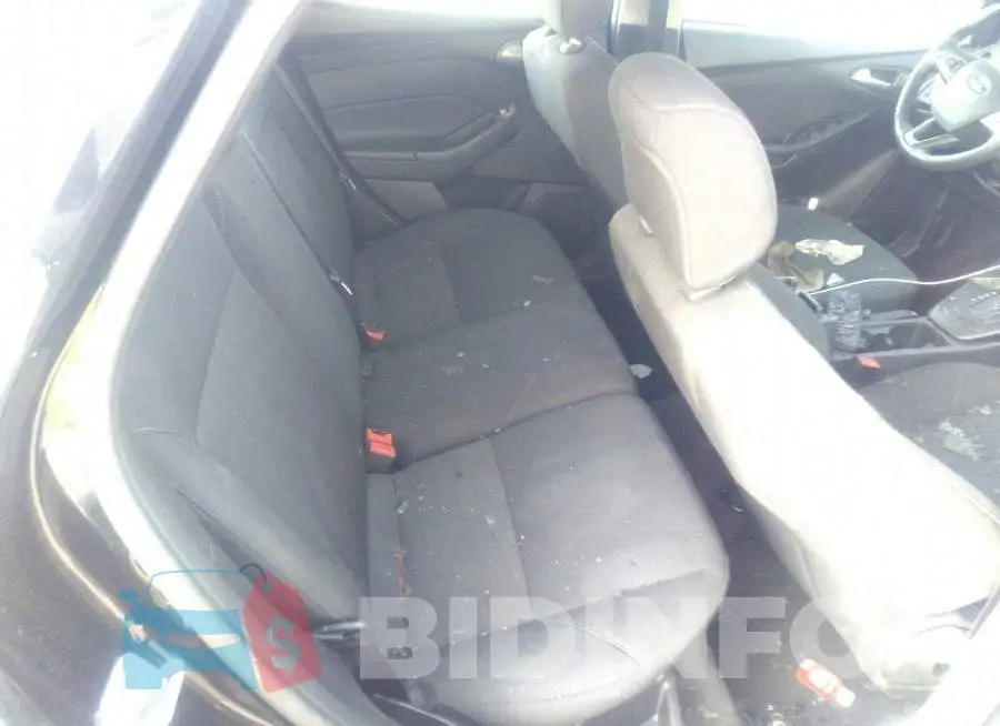 1FADP3K2XJL329226 Photo# 8