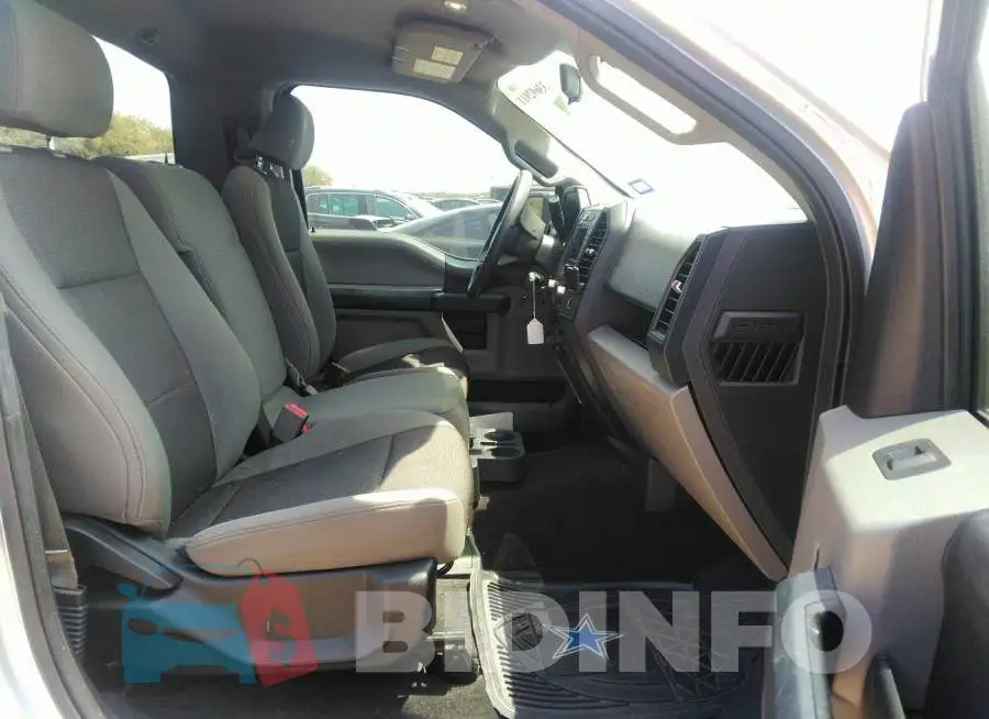 1FTMF1CFXGKD83403 Photo# 5