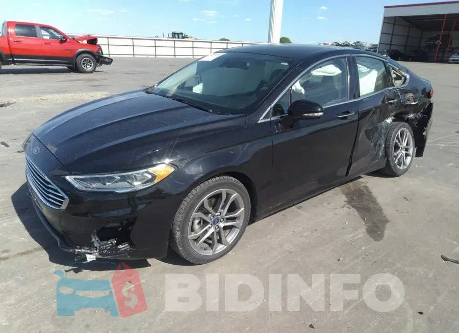 3FA6P0CDXKR150243 Photo# 2