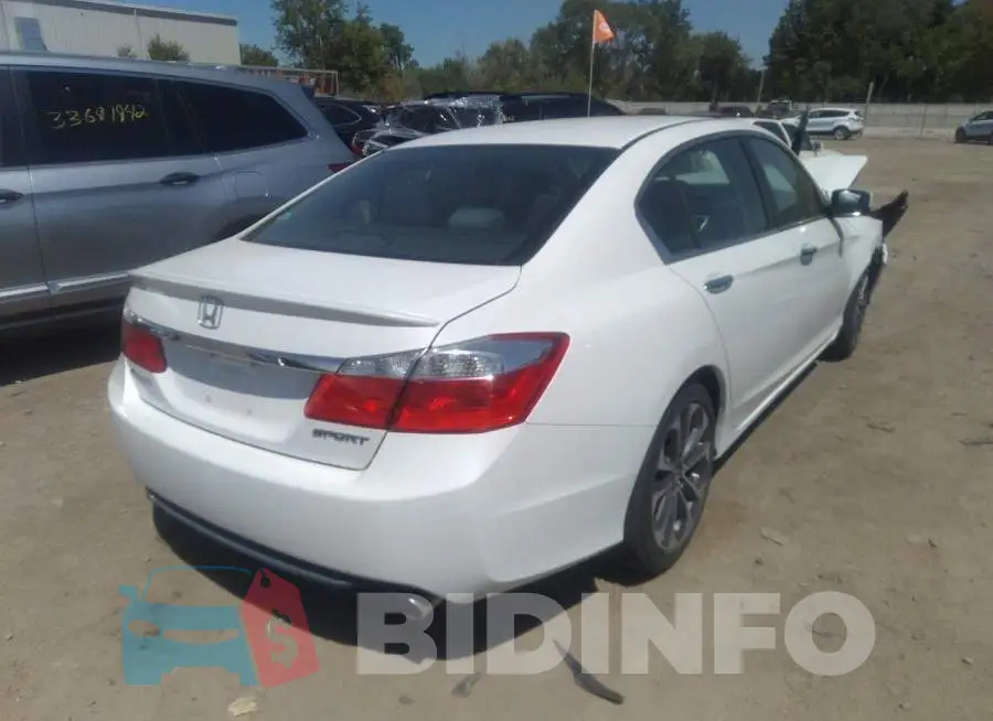 1HGCR2F57FA155442 Photo# 4