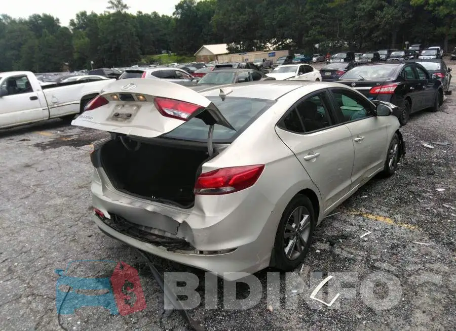 5NPD84LF0JH337032 Photo# 4