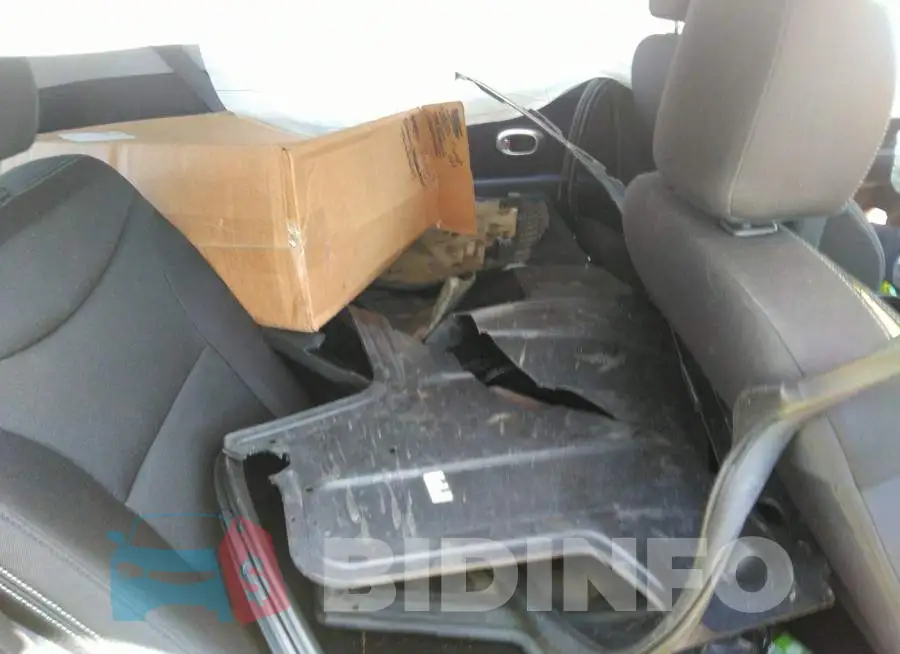 KNDJN2A29F7786849 Photo# 8