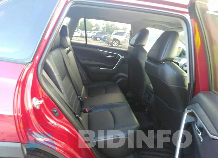 2T3A1RFV3KW064346 Photo# 8