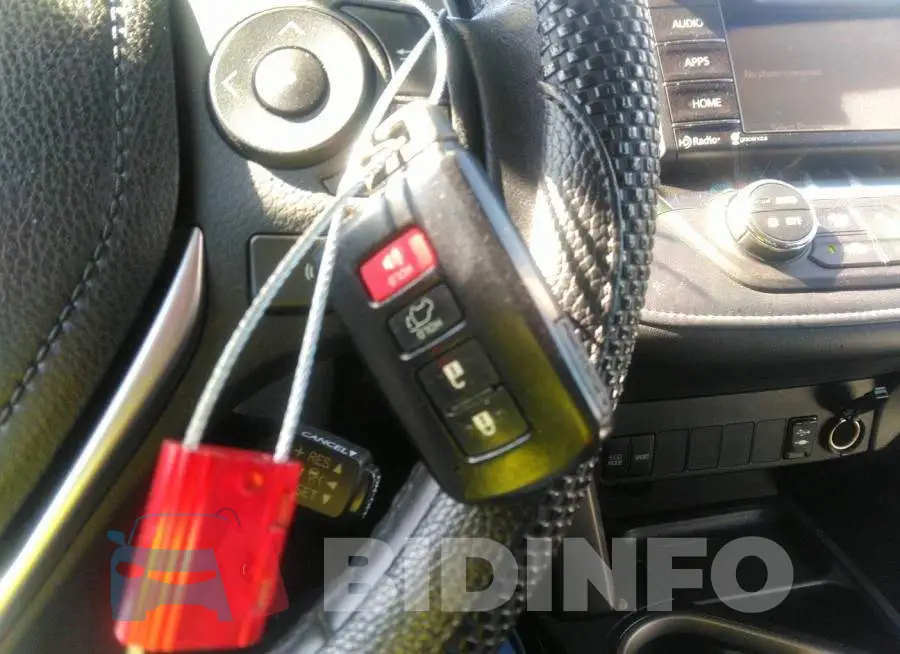2T3RFREV5JW722902 Photo# 11