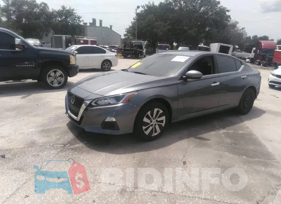 1N4BL4BV8KC143799 Photo# 2