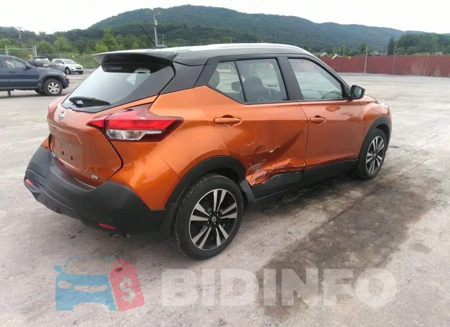 3N1CP5CU4JL519046 Photo# 4