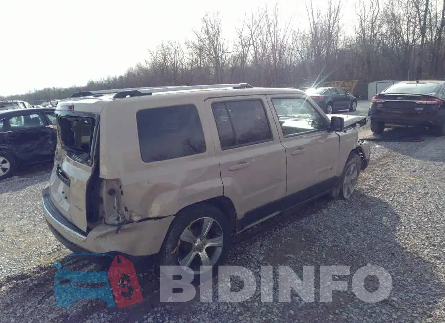 1C4NJPFA2GD801074 Photo# 4