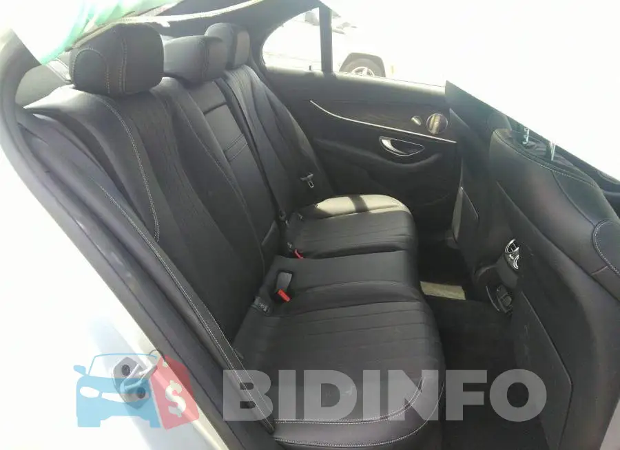 WDDZF8EB2LA742032 Photo# 8