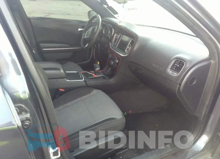 2C3CDXHG5GH180257 Photo# 5