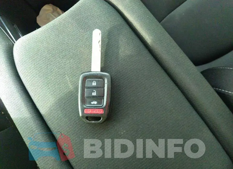 2HGFC2F60MH516113 Photo# 11