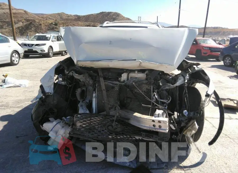 JN1BJ0RP9GM234651 Photo# 6