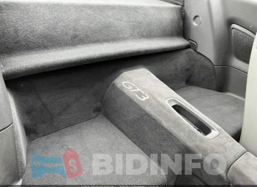 WP0AC2A92FS184214 Photo# 8