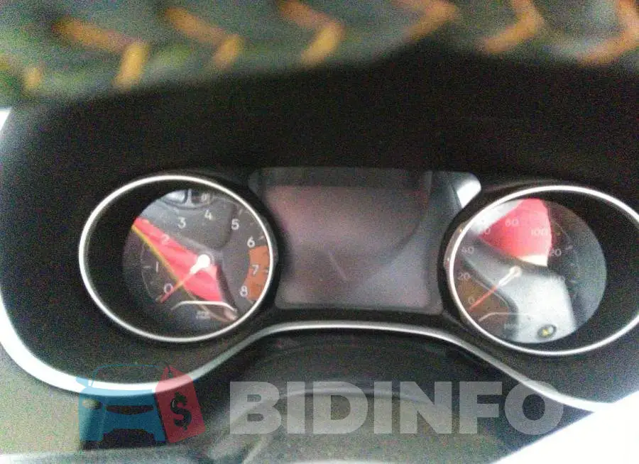3C4NJCCB2LT170918 Photo# 7
