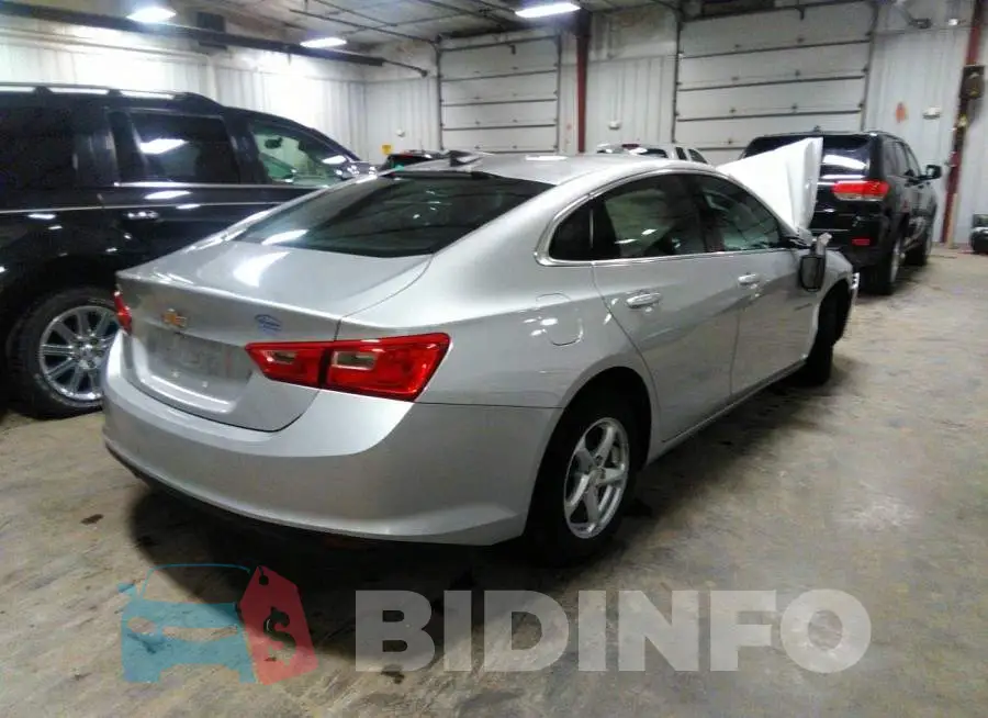 1G1ZB5ST0HF178014 Photo# 4