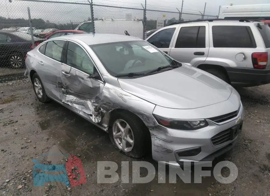 1G1ZB5ST8HF190332 Photo# 1