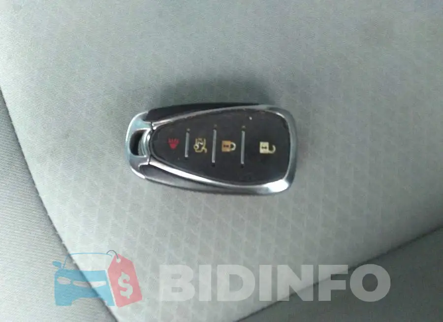 1G1ZB5ST8HF190332 Photo# 11