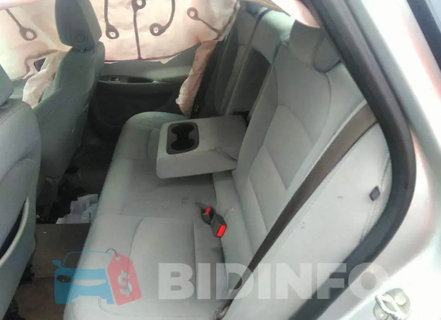 1G1ZB5ST8HF190332 Photo# 8