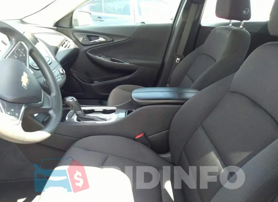 1G1ZD5ST5LF070510 Photo# 5