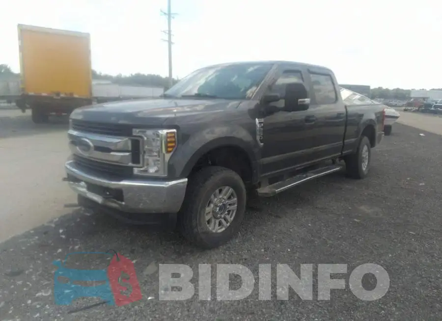 1FT7W2B65JEB79781 Photo# 2