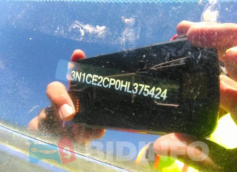 3N1CE2CP0HL375424 Photo# 9
