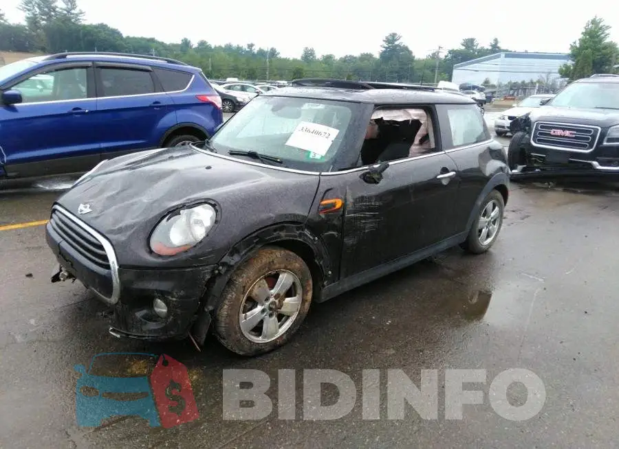 WMWXP5C50G2D13207 Photo# 2