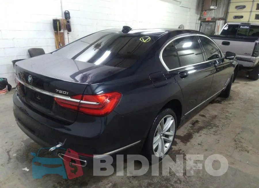 WBA7F2C55GG420139 Photo# 4