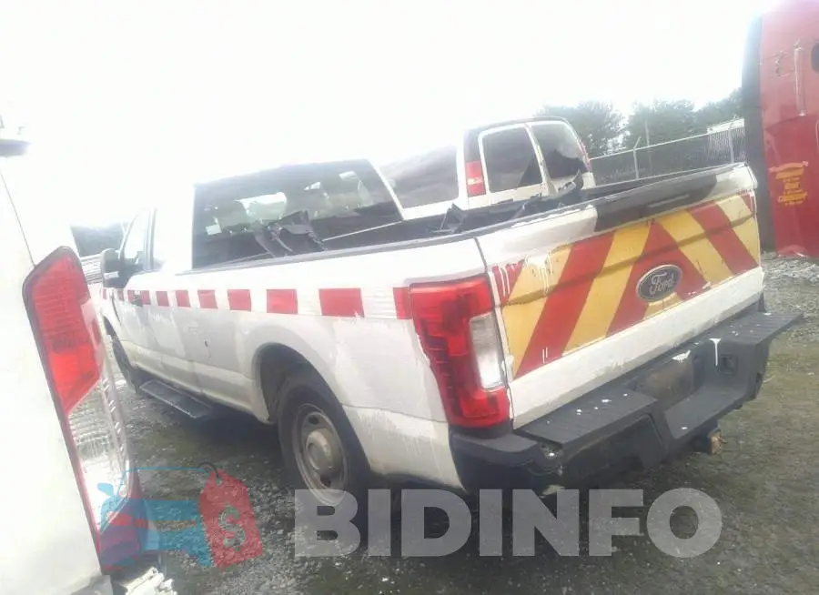 1FT7X2A67HEC65814 Photo# 3
