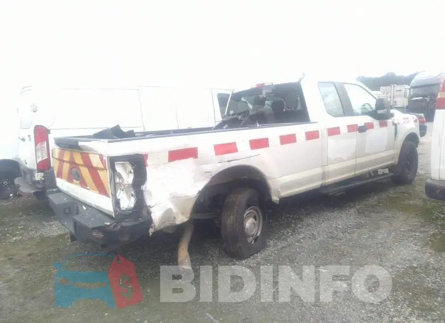 1FT7X2A67HEC65814 Photo# 4