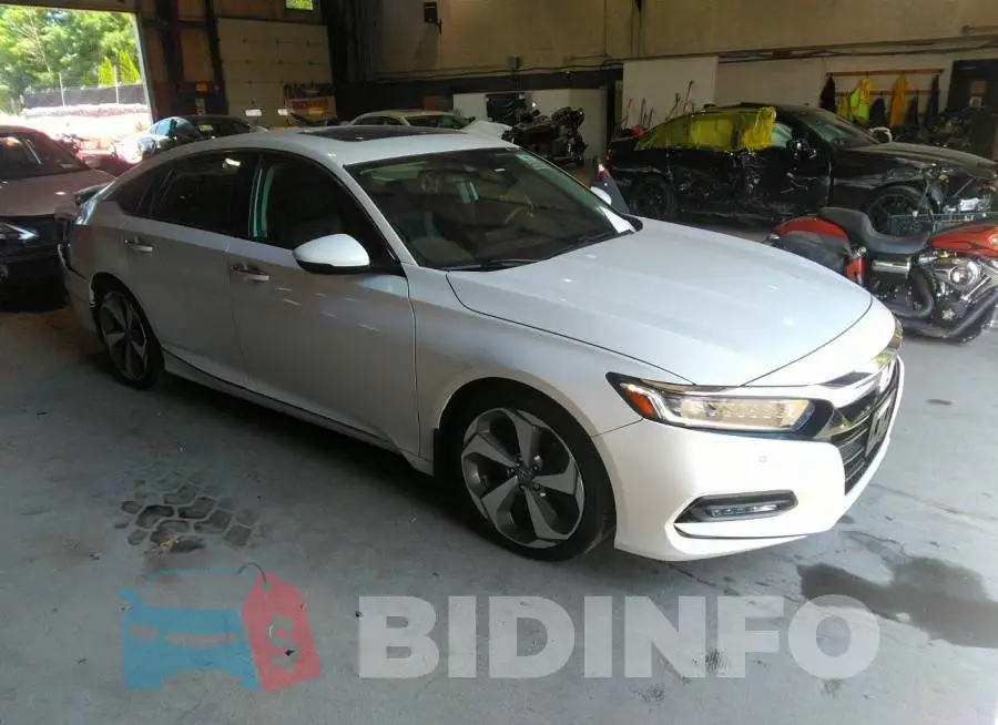 1HGCV2F92JA041047 Photo# 1