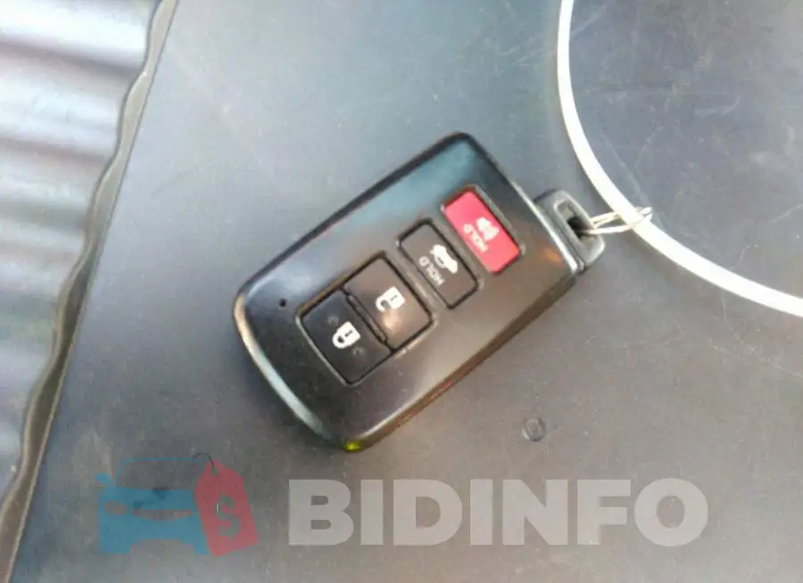 4T1BD1EB6JU063736 Photo# 11