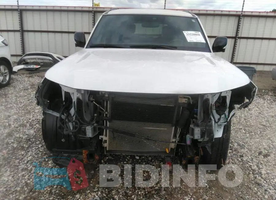 JN8AY2BB9M9790847 Photo# 6