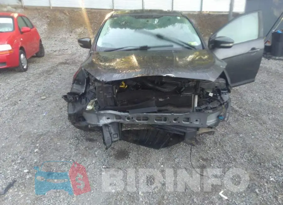 1FADP3K28JL320671 Photo# 6