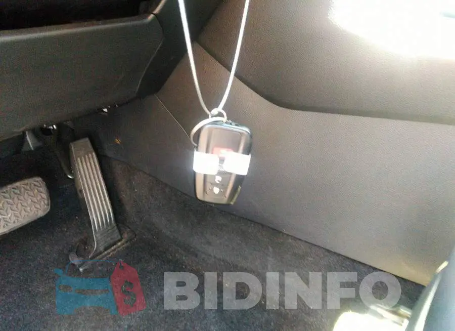 JTMA1RFV3MD077341 Photo# 11
