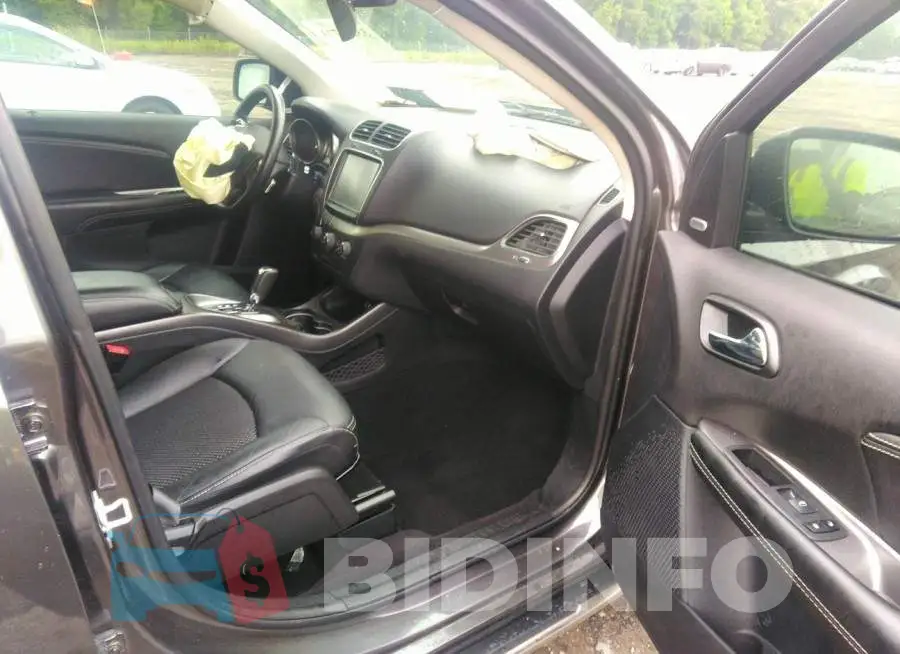 3C4PDCGB5LT270909 Photo# 5