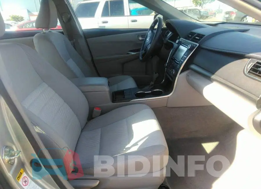 4T1BD1FK6HU218715 Photo# 5