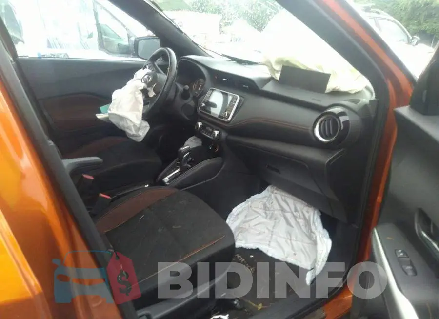 3N1CP5DV2LL568014 Photo# 5