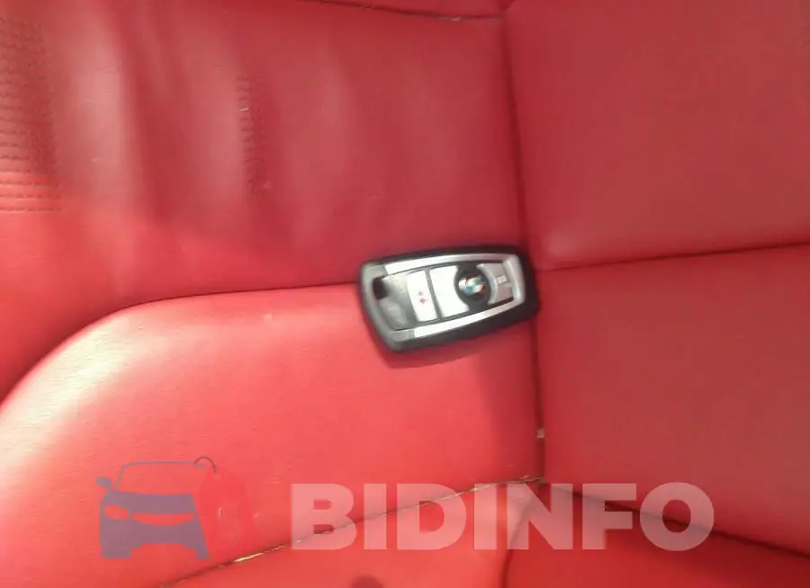WBS8M9C53G5D30677 Photo# 11