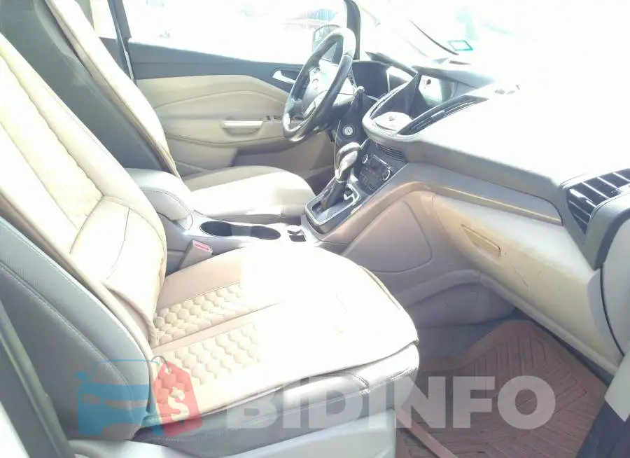 1FADP5AU6GL120461 Photo# 5
