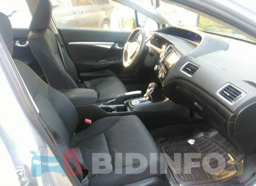 19XFB2F82FE033708 Photo# 5