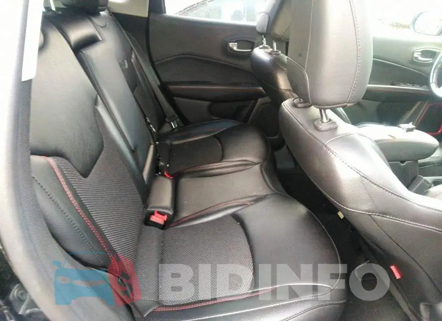 3C4NJDDB2LT159616 Photo# 8