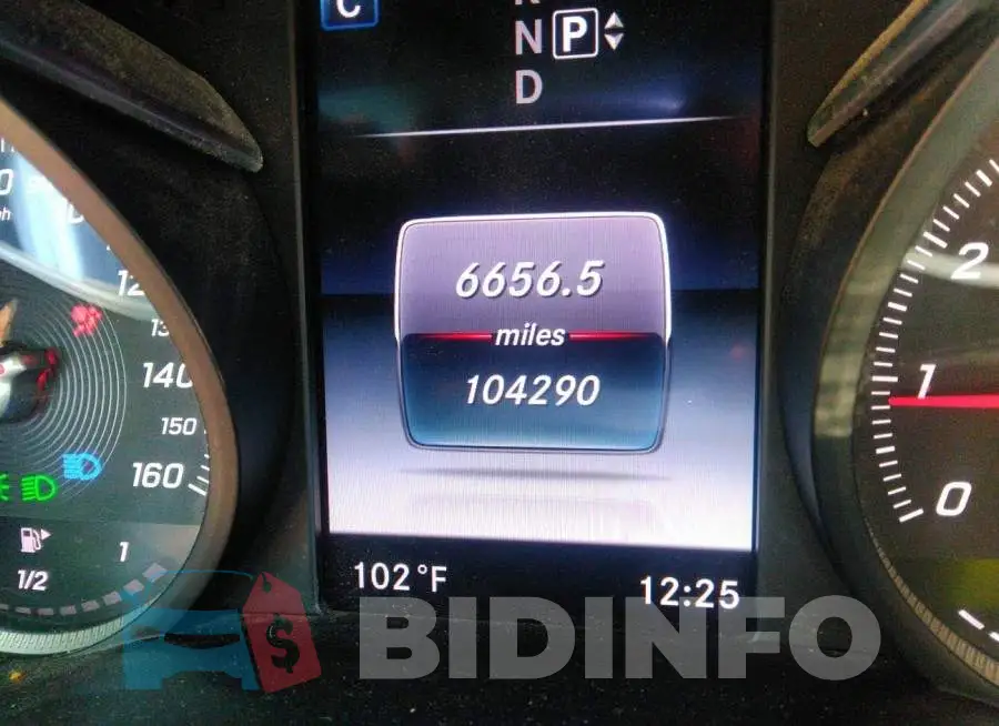 55SWF4JB2FU043862 Photo# 7