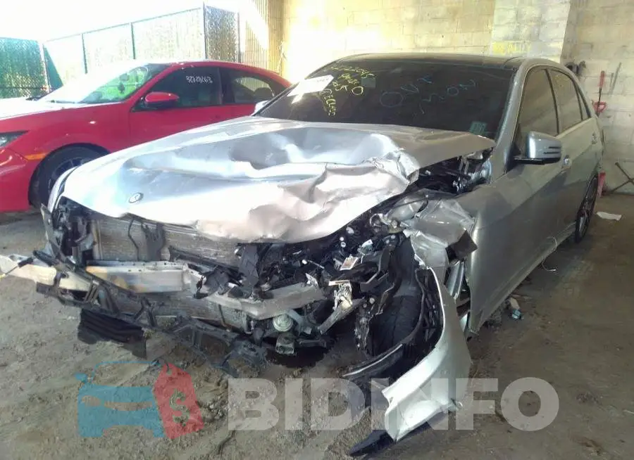 WDDHF5KB1FB120101 Photo# 6